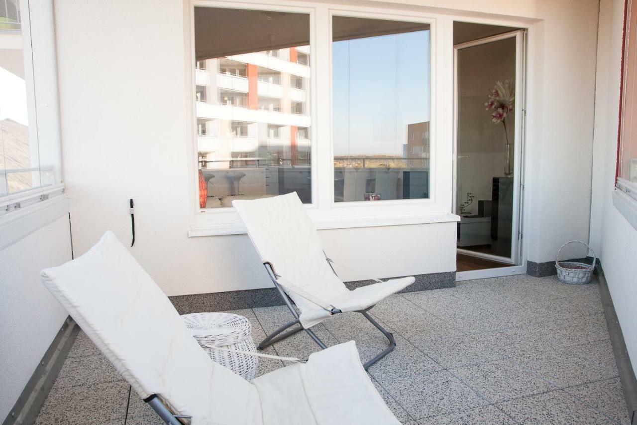 Prostorny 3 Pokojovy Apartman S Dvema Terasami Prague Ngoại thất bức ảnh